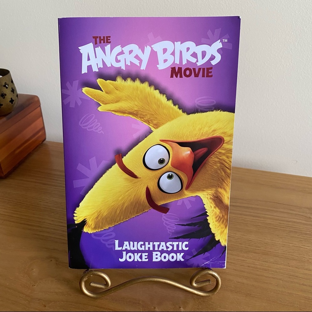 Angry Birds Joke Book by Courtney Carbone 2016